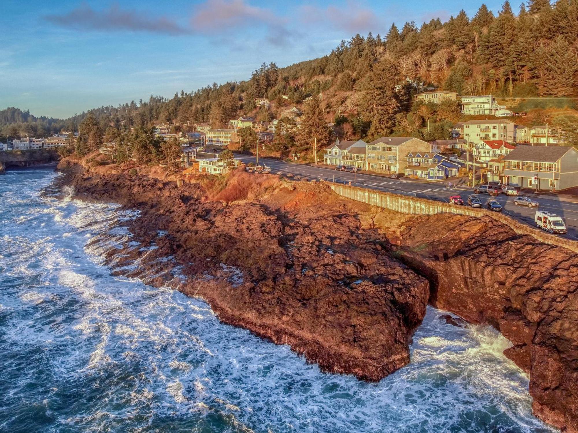 Whale'S Paradise Depoe Bay Exterior photo